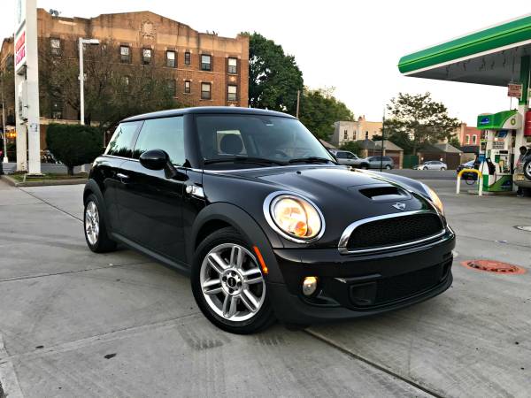 2013 MINI COOPER S 6-SPEED MANUAL NAVI! LOADED! ONE OWNER! CARFAX! for sale in Brooklyn, NY – photo 3