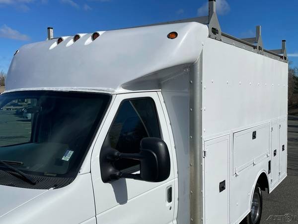 2003 Ford E-350 E350 XL 12ft Hi Cube Walk In Utility Van Gas for sale in south jersey, NJ – photo 11