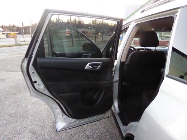 2014 Nissan Pathfinder S 4WD RUNS NICE CLEAN TITLE 90DAYS WRNTY for sale in Roanoke, VA – photo 15