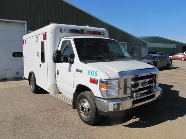 2011 FORD E350 AMBULANCE - cars & trucks - by dealer - vehicle... for sale in Sauk Centre, ND – photo 3