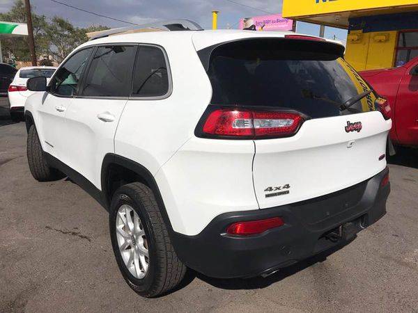 2014 Jeep Cherokee Latitude 4x4 4dr SUV - BAD CREDIT... for sale in Denver , CO – photo 6