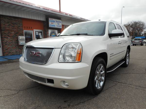 2011 GMC Yukon Denali - cars & trucks - by dealer - vehicle... for sale in Grand Forks, ND – photo 2