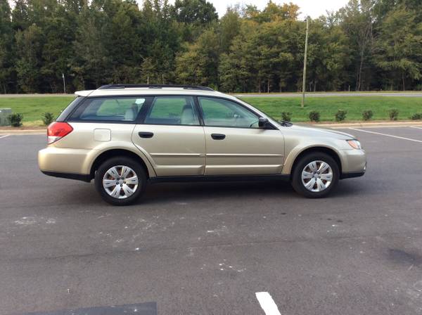 2008 SUBARU OUTBACK 2.5L AWD EXCELLENT CONDITION GARAGE KEPT - cars... for sale in Charlotte, NC – photo 7