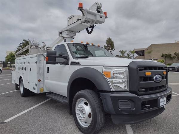 2012 Ford F550 bucket 35Ft, new engine 5 years warraty, 6 8 gas - cars for sale in SANTA ANA, NV – photo 6