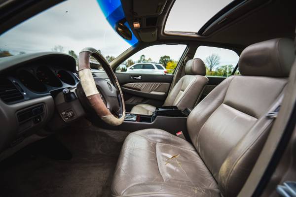 2000 ACURA RL 3.5 111,000 MILES SUNROOF LEATHER SUPER CLEAN $2995... for sale in REYNOLDSBURG, OH – photo 16