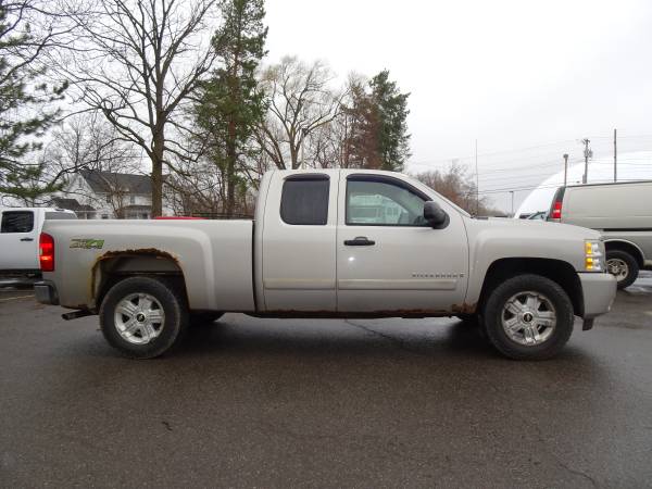 2008 Chevy Silverado 1500 LT 4WD - - by dealer for sale in Spencerport, NY – photo 6