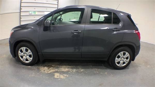2016 Chevrolet Trax LS with for sale in Wapakoneta, OH – photo 5
