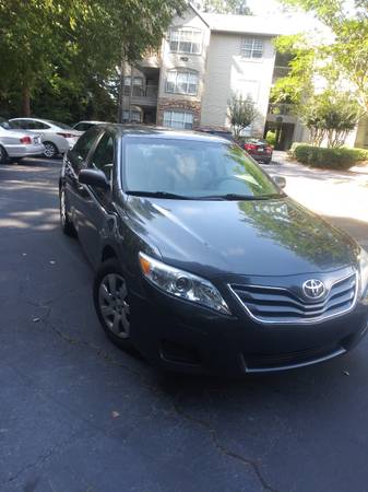2011 Toyota Camry Le - cars & trucks - by owner - vehicle automotive... for sale in Lawrenceville, GA – photo 3