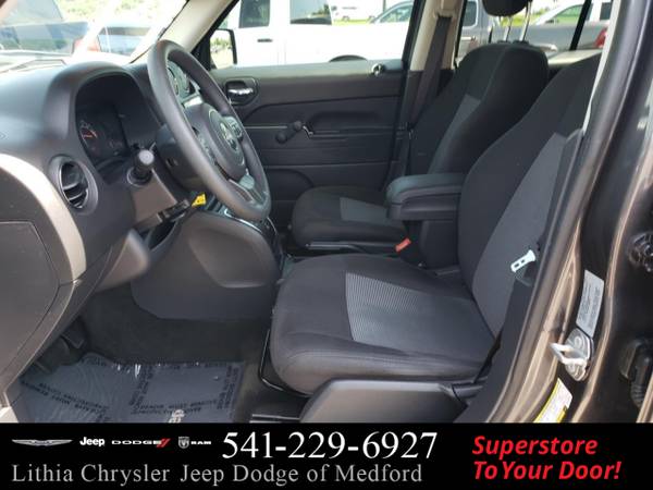 2017 Jeep Patriot Sport FWD - - by dealer - vehicle for sale in Medford, OR – photo 18