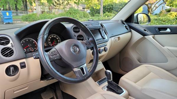 2015 Volkswagen Tiguan SE 4Motion AWD - - by dealer for sale in Grants Pass, OR – photo 8