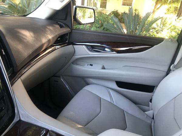 2015 Cadillac Escalade Luxury - cars & trucks - by dealer - vehicle... for sale in North Hollywood, CA – photo 14
