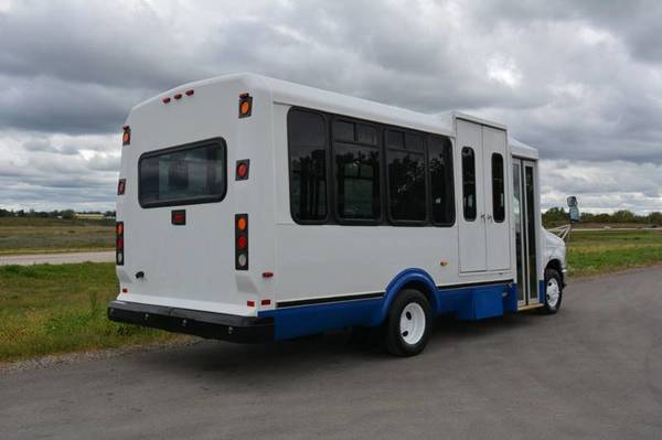 2010 Ford E-450 16 Passenger Paratransit Shuttle Bus for sale in Peoria, IL – photo 8