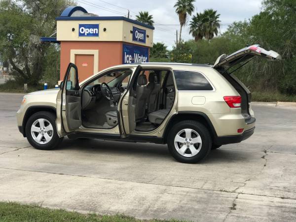 2011 JEEP GRAND CHEROKEE LAREDO - cars & trucks - by owner - vehicle... for sale in Brownsville, TX – photo 7