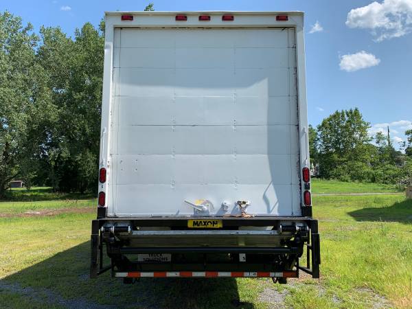 2012 UD 2600 103k Tuned & Deleted 26 ft Box Truck Lift Gate for sale in Lebanon, VA – photo 4