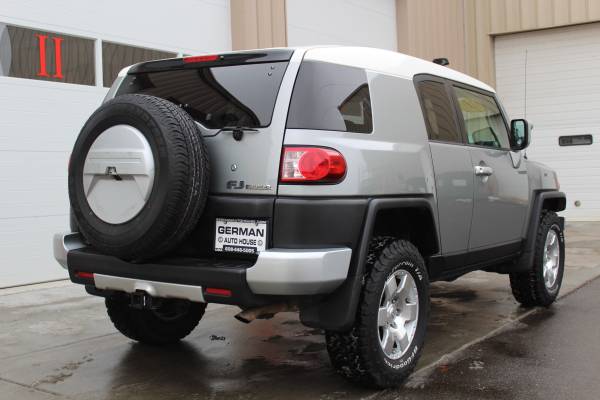 2010 Toyota FJ Cruiser 4x4! Only 97k! 349 Per Month for sale in Fitchburg, WI – photo 6