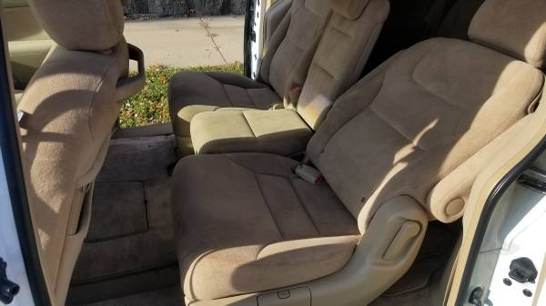 2005 Honda Odyssey LX - cars & trucks - by owner - vehicle... for sale in Freeport, IL – photo 7