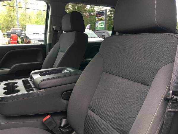 2018 Chevy Silverado LT Crew Cab 5.3L 6.5' Box! White! for sale in Bridgeport, NY – photo 18