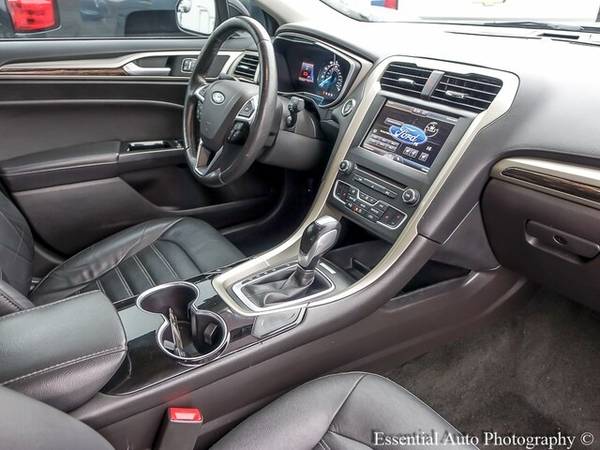 2016 Ford Fusion SE - cars & trucks - by dealer - vehicle automotive... for sale in Oak Lawn, IL – photo 24