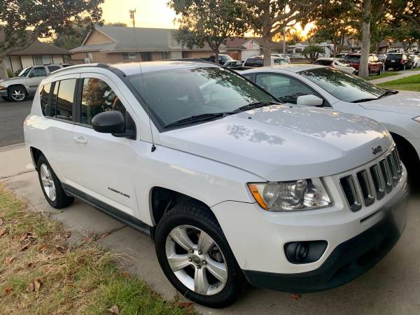 Jeep Compass 2011 - cars & trucks - by owner - vehicle automotive sale for sale in Oxnard, CA – photo 2