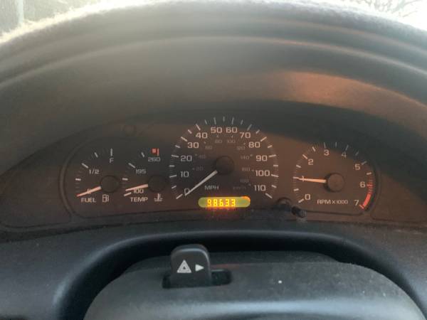 2000 cavalier 98,000 miles. - cars & trucks - by owner - vehicle... for sale in Chicago, IL – photo 10