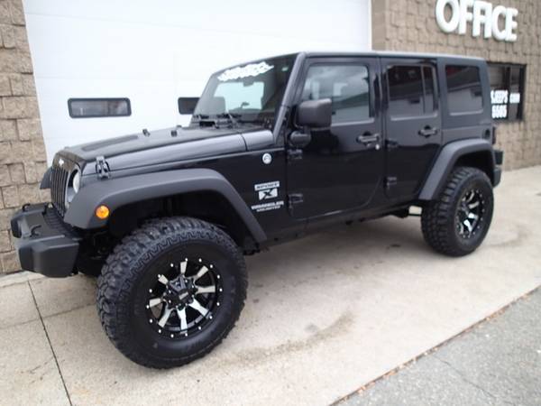 2009 Jeep Wrangler Unlimited 6 cyl, auto, lifted, hardtop, New 35's... for sale in Chicopee, CT – photo 7
