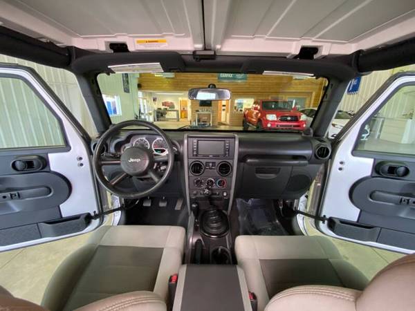 2010 Jeep Wrangler Rubicon - One Owner - 79k Miles - Manual Trans!!... for sale in La Crescent, WI – photo 15