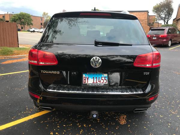 VW TOUAREG TDI 2011 - cars & trucks - by owner - vehicle automotive... for sale in Northbrook, IL – photo 6