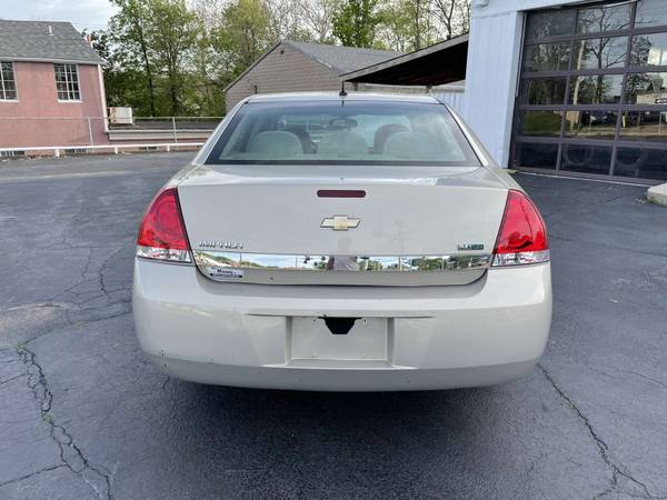 2011 Chevrolet Impala LS ONE-OWNER LOW MILES RELIABLE VERY for sale in Saint Louis, MO – photo 7
