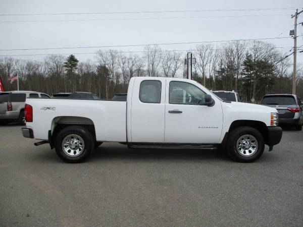 2013 Chevrolet Silverado 1500 4x4 4WD Chevy Clean Truck! Pickup for sale in Brentwood, VT – photo 2