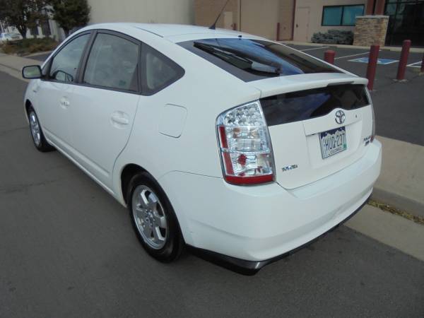 2007 TOYOTA PRIUS HYBRID***L O W - M I L E S - W O W*** for sale in Englewood, CO – photo 3