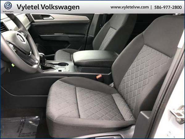 2018 Volkswagen Atlas SUV 3.6L V6 Launch Edition FWD *Ltd - cars &... for sale in Sterling Heights, MI – photo 19
