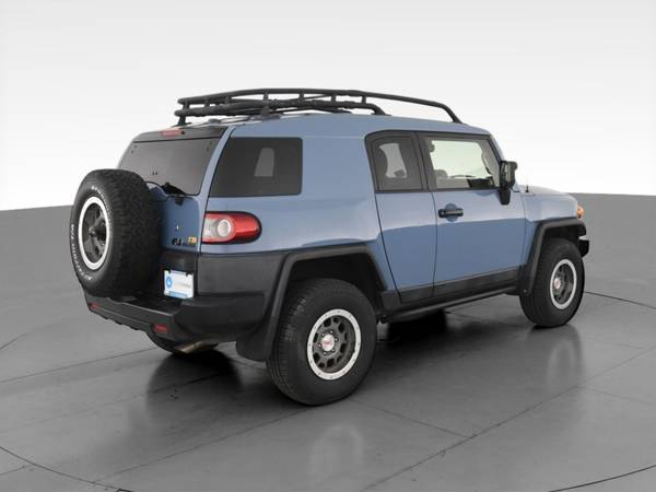 2014 Toyota FJ Cruiser Sport Utility 2D suv Black - FINANCE ONLINE -... for sale in South Bend, IN – photo 11