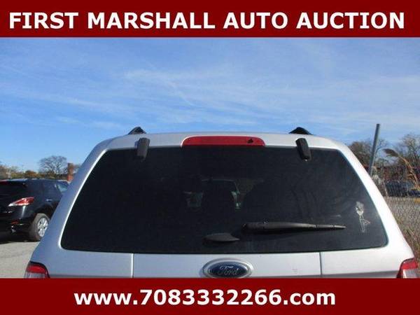 2012 Ford Escape XLT - Auction Pricing - - by dealer for sale in Harvey, IL – photo 2
