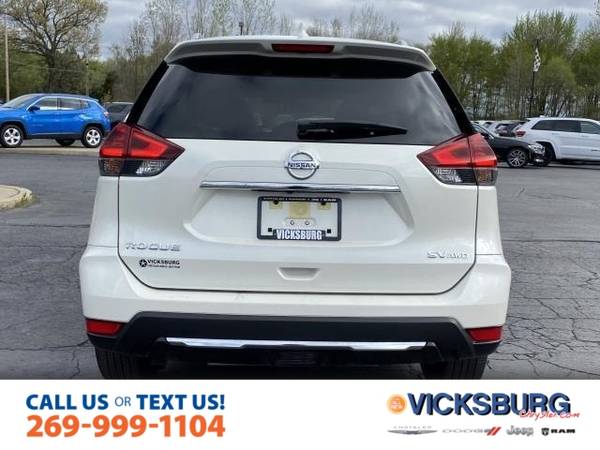2018 Nissan Rogue SV - - by dealer - vehicle for sale in Vicksburg, MI – photo 6