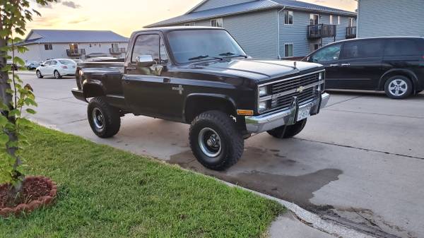 1983 Chevy Silverado 4x4 - cars & trucks - by owner - vehicle... for sale in Lincoln, NE – photo 2