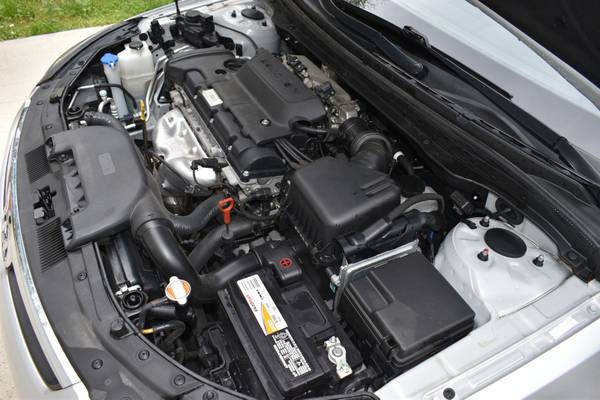 2012 Hyundai Elantra 44, 000 miles Clean! 7800 OBO for sale in Kingston, TN – photo 11
