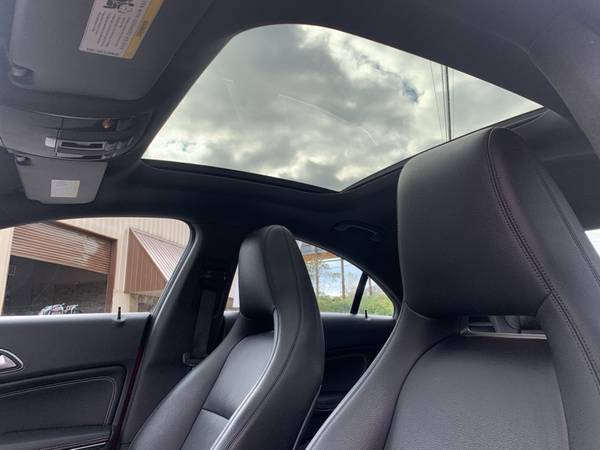 2015 MERCEDES-BENZ CLA 250 * 1 OWNER * Leather * Nav * Cam * Sunroof... for sale in Sevierville, TN – photo 12
