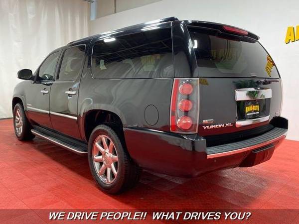 2011 GMC Yukon XL Denali AWD Denali XL 4dr SUV We Can Get You for sale in Temple Hills, District Of Columbia – photo 8