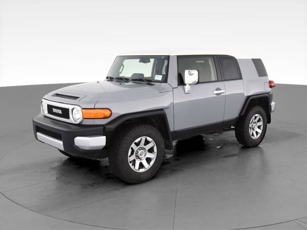 2014 Toyota FJ Cruiser Sport Utility 2D suv Gray - FINANCE ONLINE -... for sale in Washington, District Of Columbia – photo 3