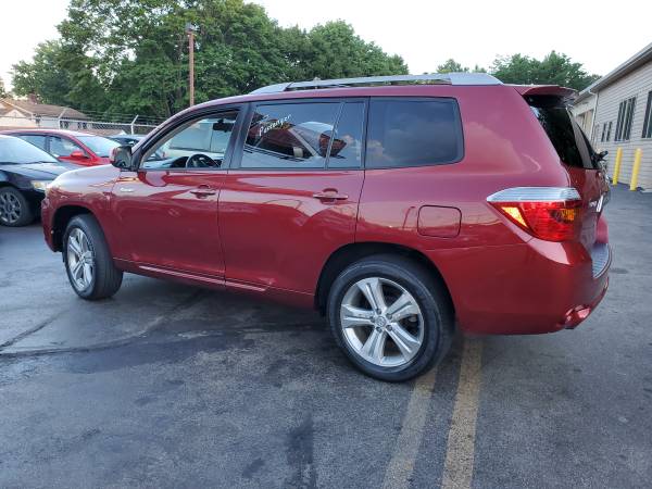 2008 Toyota Highlander V6 - cars & trucks - by owner - vehicle... for sale in Providence, RI – photo 8