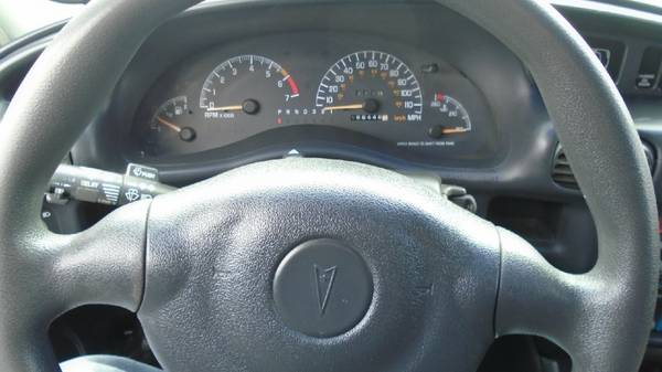 02 pontiac grand prix $900 need to go today for sale in Waterloo, IA – photo 15