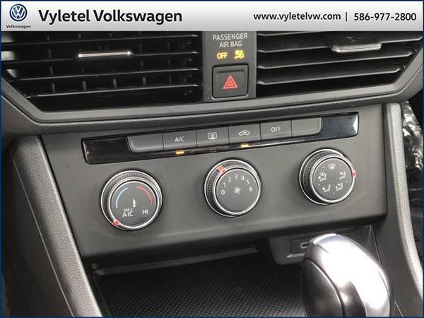 2020 Volkswagen Jetta sedan S Auto w/ULEV - Volkswagen Pure White for sale in Sterling Heights, MI – photo 24