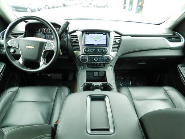 2018 Chevrolet Suburban LT 1500 for sale in Hastings, MN – photo 13