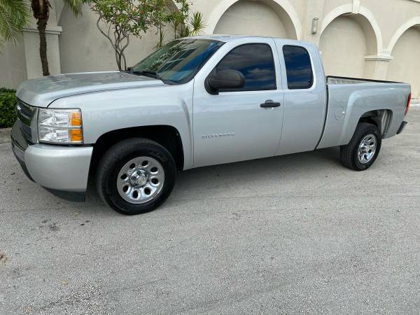 2011 Chevrolet Silverado 1500 EXT Cab LS - cars & trucks - by owner... for sale in Miami, FL – photo 2