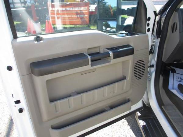 2010 Ford Super Duty F-550 DRW CREW CAB 4X4 ENCLOSED UTILITY - cars... for sale in South Amboy, DE – photo 23