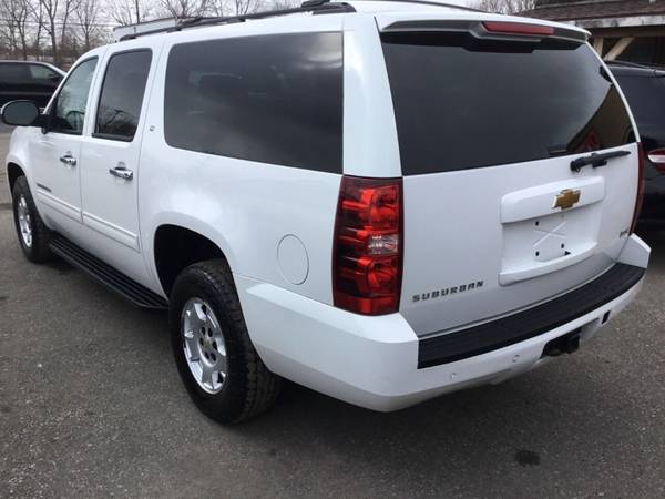 2012 Chevrolet Suburban LT 1500 4x4 4dr SUV - - by for sale in Buffalo, NY – photo 3