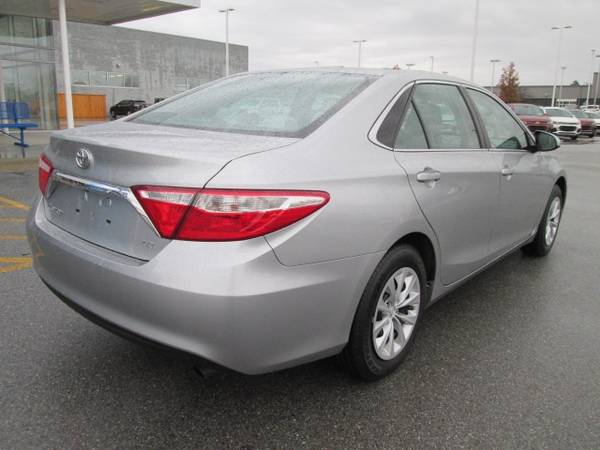 2016 Toyota Camry LE sedan Silver - cars & trucks - by dealer -... for sale in Bentonville, AR – photo 8