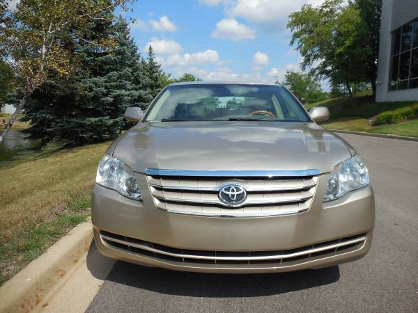 2006 Toyota Avalon Limited - cars & trucks - by owner - vehicle... for sale in Bartlett, IL – photo 4
