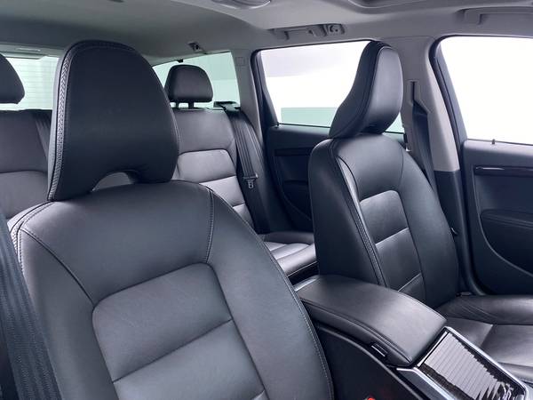 2016 Volvo XC70 T5 Platinum Wagon 4D wagon Black - FINANCE ONLINE -... for sale in Grand Rapids, MI – photo 18