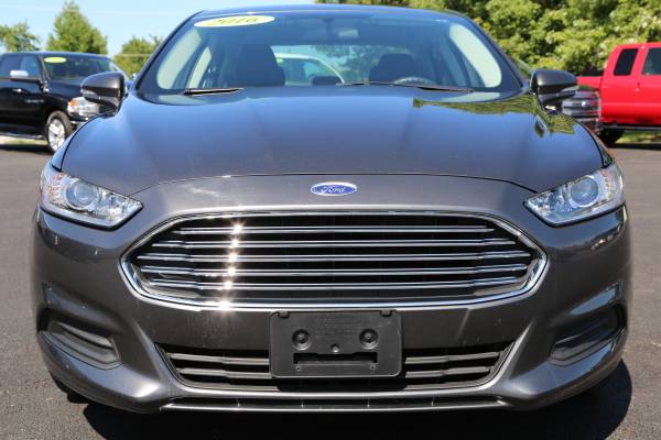 2016 Ford Fusion SE (383072) for sale in Newton, IL – photo 2